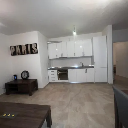 Adriatika Qerret Albanie Apartment