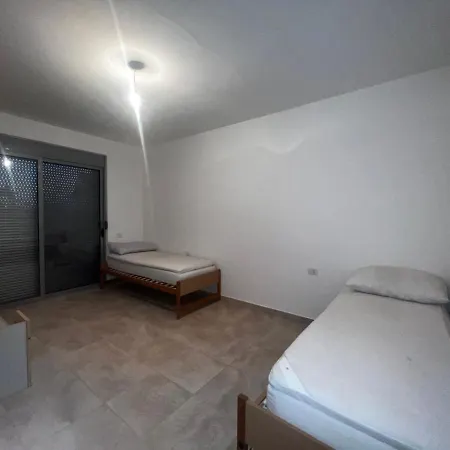 Adriatika Qerret Albanie شقة *